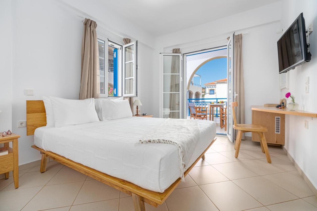 Pelagia Aphrodite Hotel Agia Pelagia  Extérieur photo